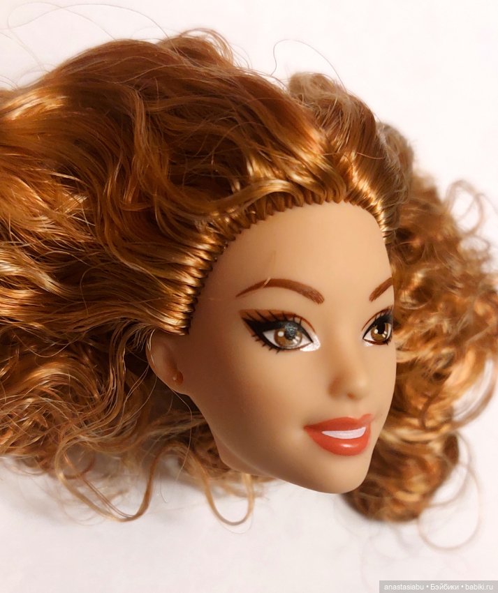 Оливия из набора Barbie You Create Basics Neutral Kit 003 (фото 2)