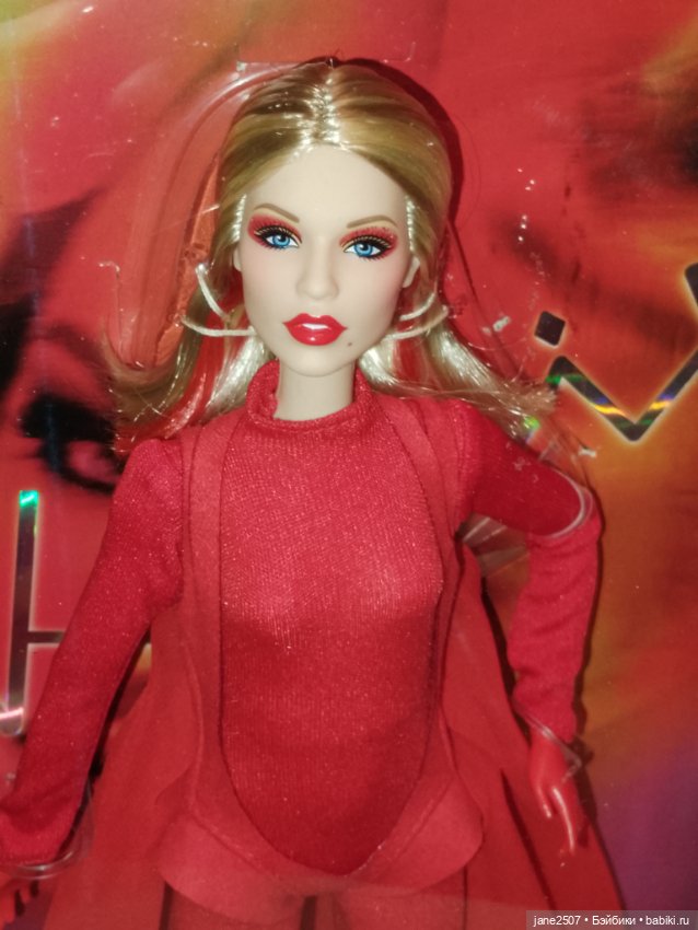 Коллекционная кукла Барби Barbie Kylie Minogue NRFB (фото 6)