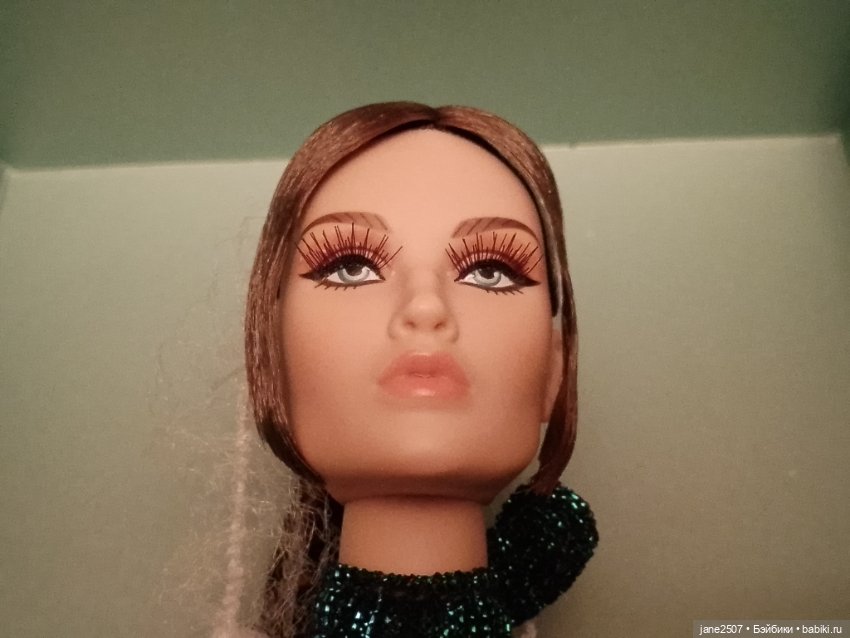 Fashion royalty Meteor Emerald Allure Amirah Majeed новая (фото 8)