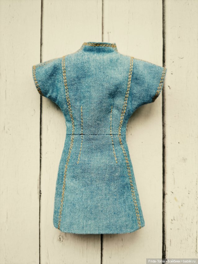 Одежда на Барби Поппи Интегрити джинсовое платье Лайм