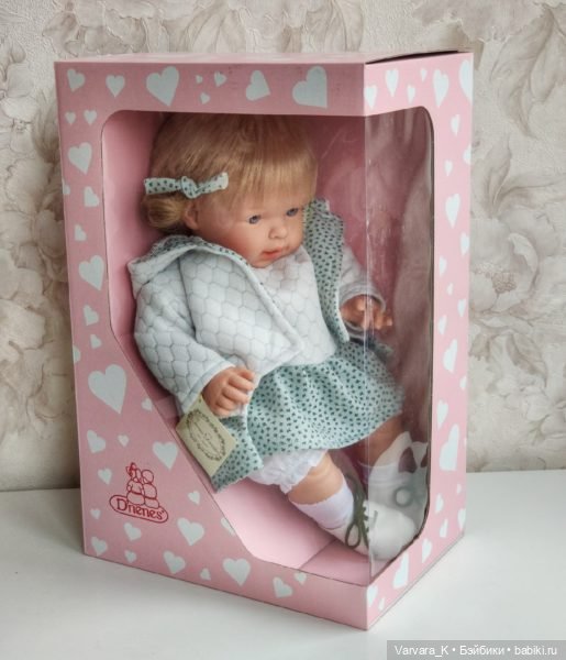 Carmen Gonzalez NILO, мягконабивная кукла НИЛО в бело-зеленом комплекте, 48 см (фото 3)