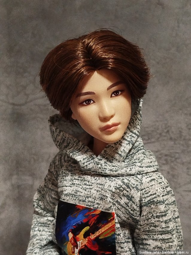 #2.Шарнирная портретная кукла участника группы БТС (фото 9)