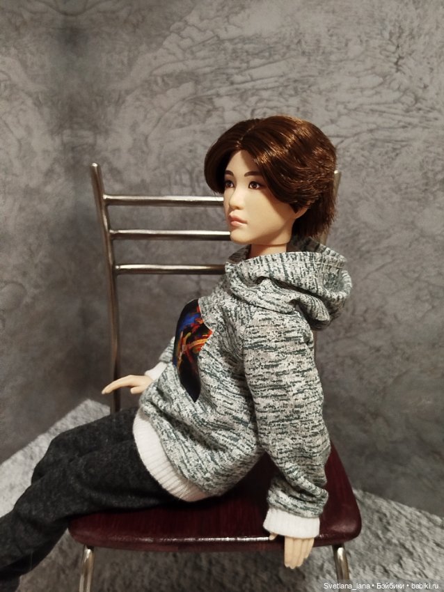 #2.Шарнирная портретная кукла участника группы БТС (фото 4)