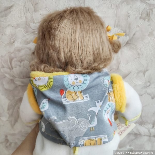 Carmen Gonzalez NILO, мягконабивная кукла НИЛО в комбинезоне, 48 см (фото 4)