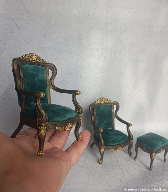 Гарнитур "Bradford" - 2 кресла + банкетка. Куклам до 16 см (фото 4)