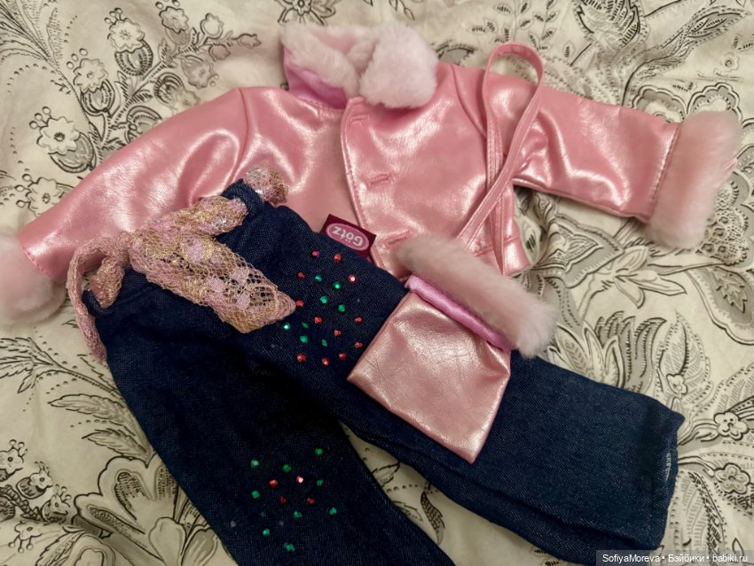 Фирменная одежда для Gotz