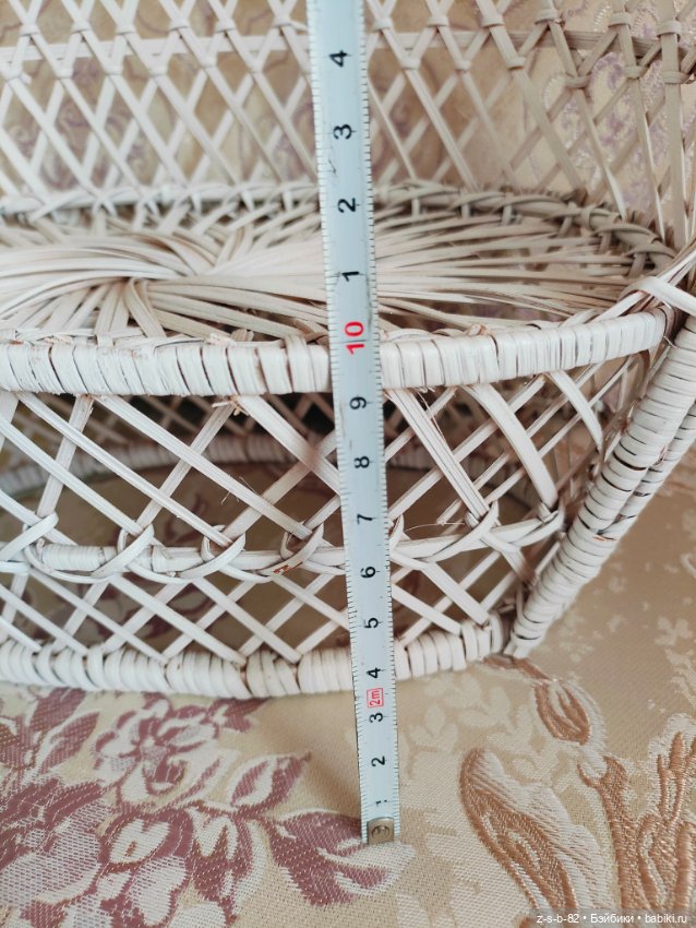 Красивый плетёный диван — Кукольная мебель (фото 3)
