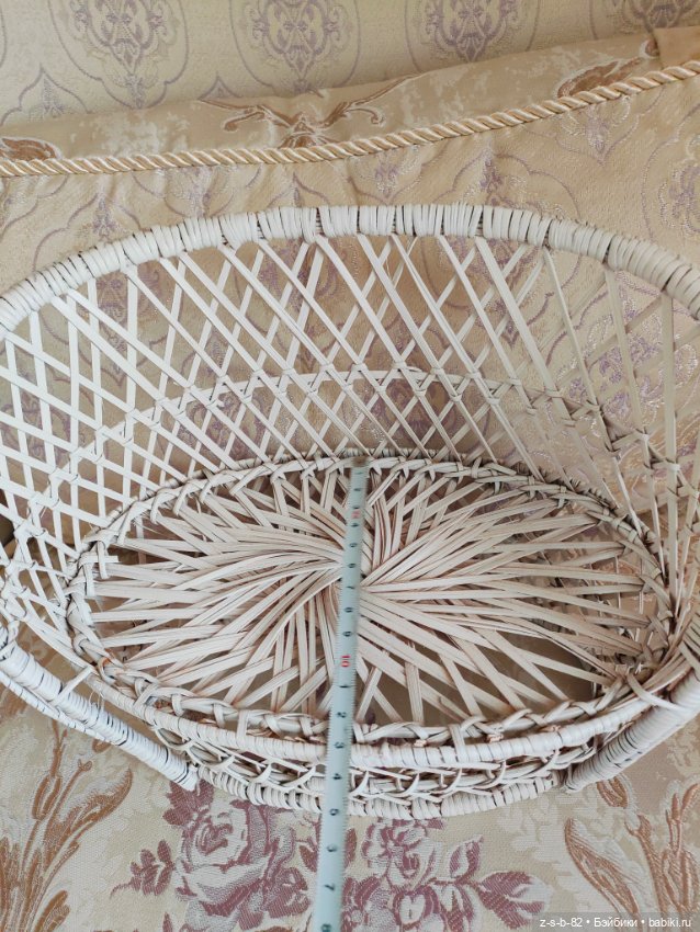 Красивый плетёный диван — Кукольная мебель (фото 5)