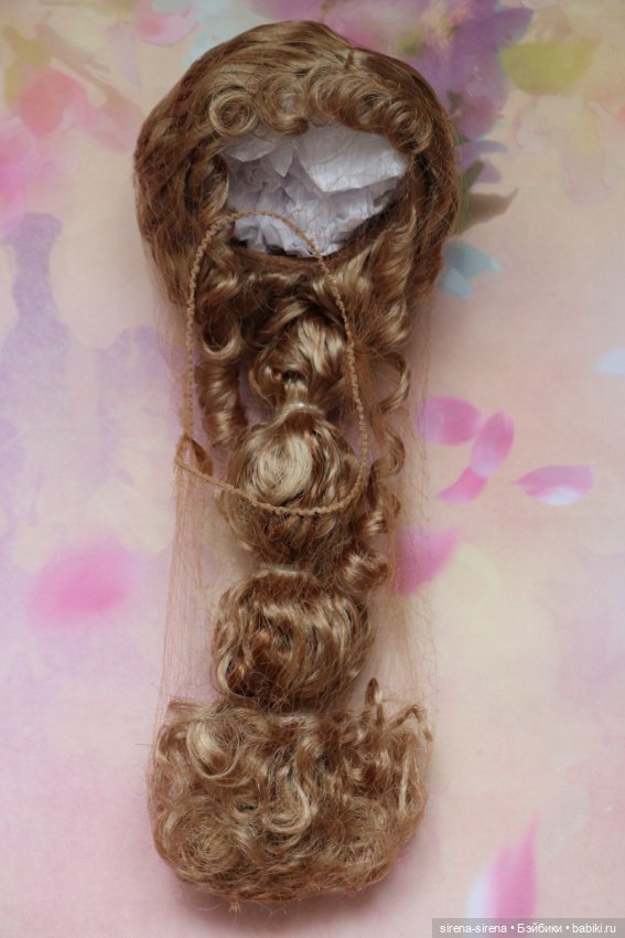 Парик клубной Изабеллы от Руби Ред, Ruby Red