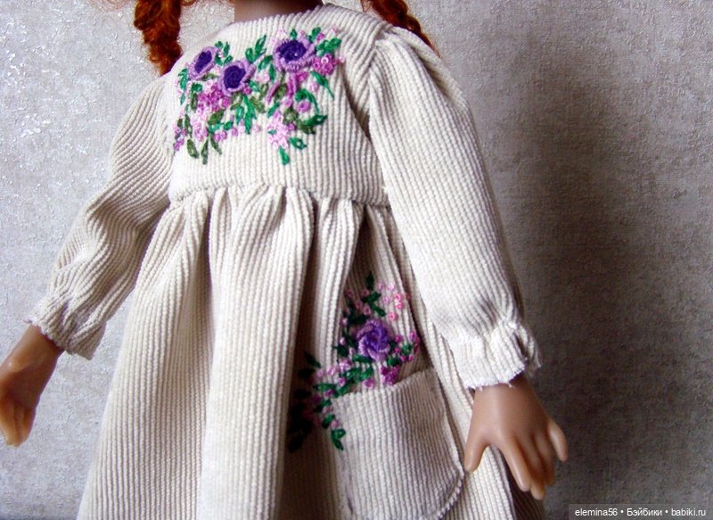 Вельветовые платья с вышивкой (фото 5)