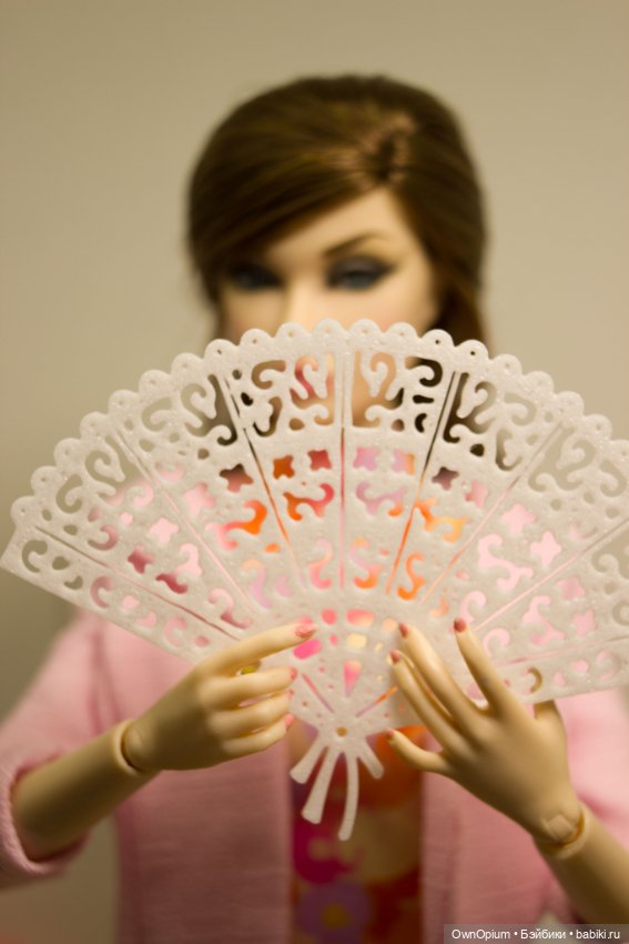 Веер черный 1/6 — Миниатюра для кукол (фото 2)