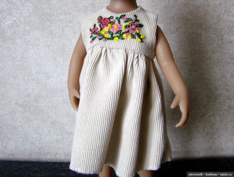 Вельветовые платья с вышивкой (фото 2)