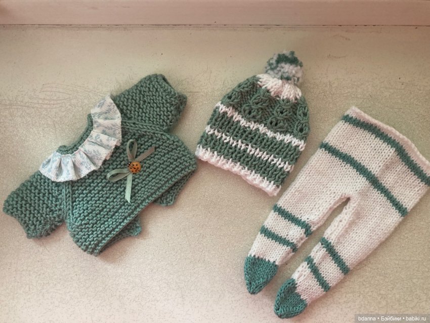 Вязанные комплекты для пупсят (фото 4)