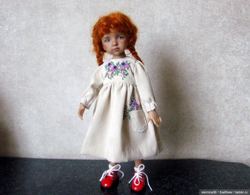 Вельветовые платья с вышивкой (фото 4)