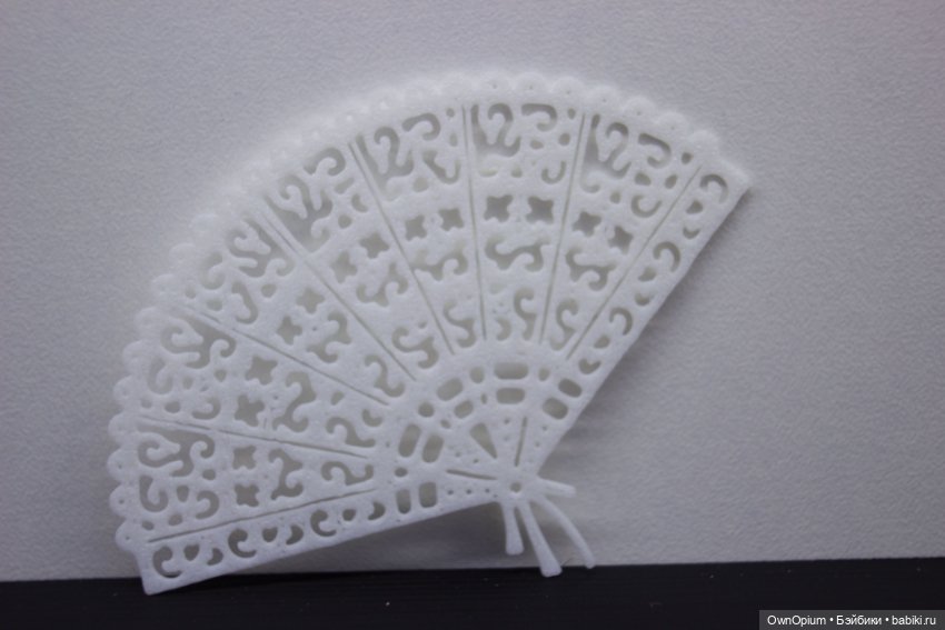 Веер белый 1/6 — Миниатюра для кукол (фото 2)