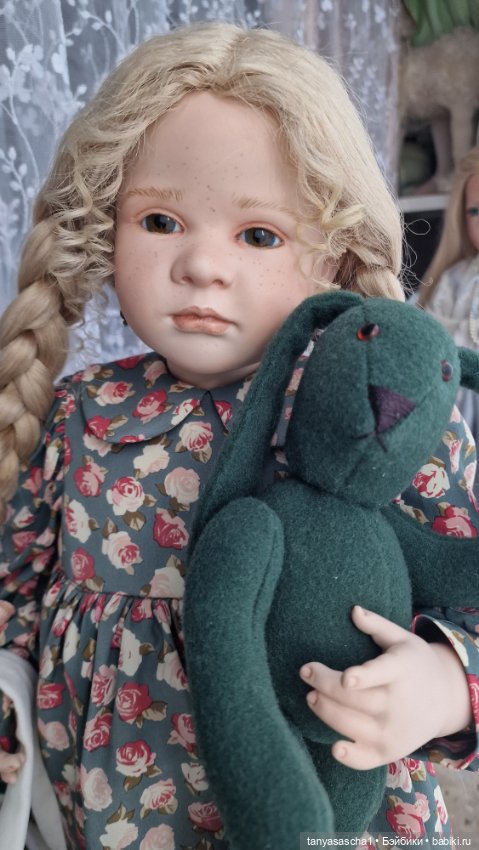 Фарфоровая кукла Ruth Treffeisen Ophelia 2006 студийная кукла (фото 3)