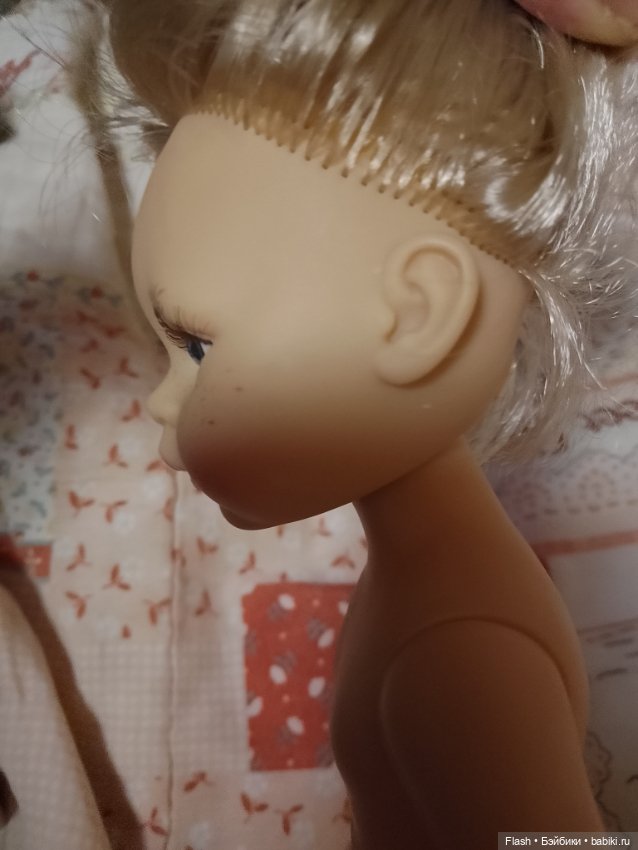 Роза Паола Рейна с выпуклым клеймом (фото 6)