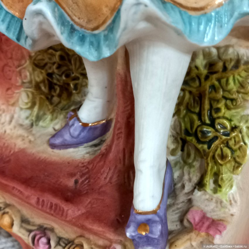 Статуэтка Девушка с букетом ( 1890г!) (фото 2)