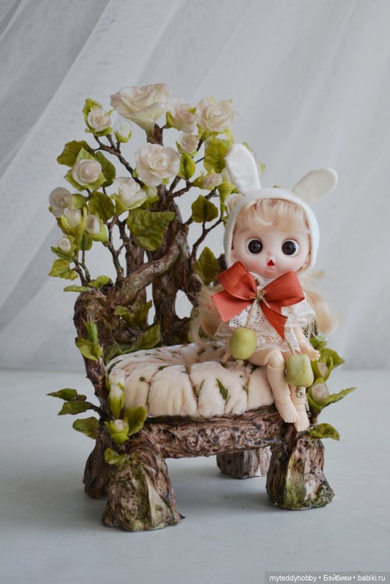 Кресло, пуфик для кукол — Кукольная мебель