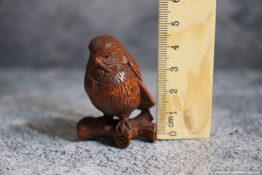 Нэцкэ "Снегирь на ветке" — Статуэтки