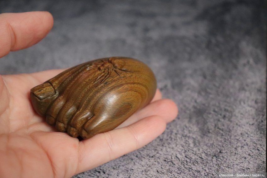 Сувенир из натурального дерева "Стопа" (фото 2)