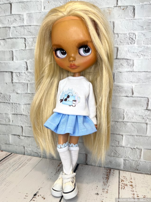 Продаю новую одежду для кукол Блайз