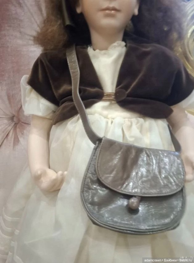 Фарфоровая кукла от автора Ruth treffeisen. В очень хорошем состоянии. Рост 65 см (фото 5)