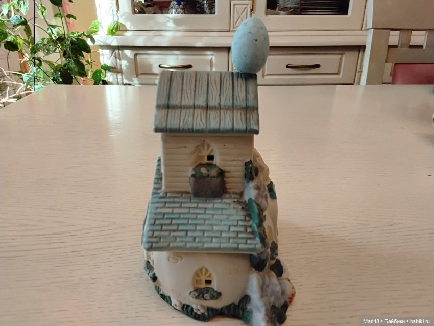 Домик пасхального кролика из фарфора (фото 2)