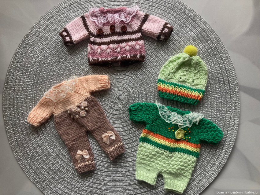 Вязанные комплекты на пупсят (фото 2)