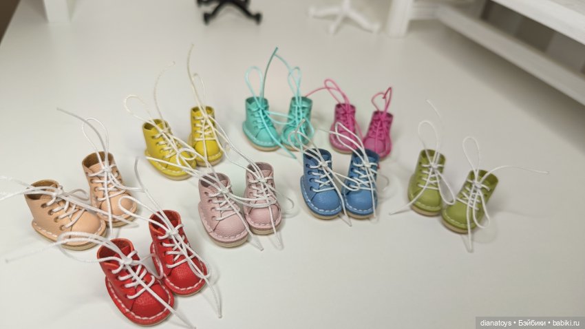 Ботиночки для маленьких кукол из натуральной кожи