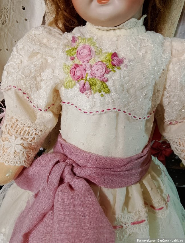 Нарядное платье для антикварных кукол и реплик 55-60см роста