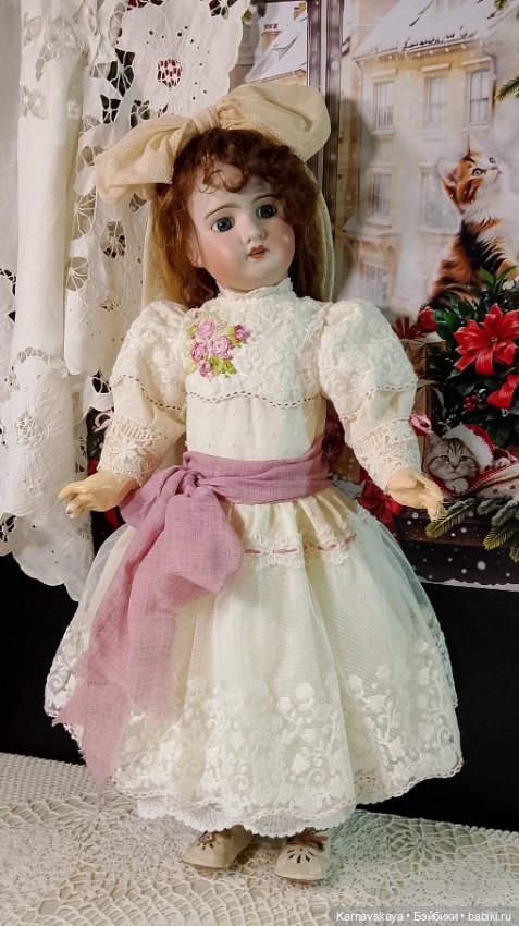 Нарядное платье для антикварных кукол и реплик 55-60см роста (фото 10)