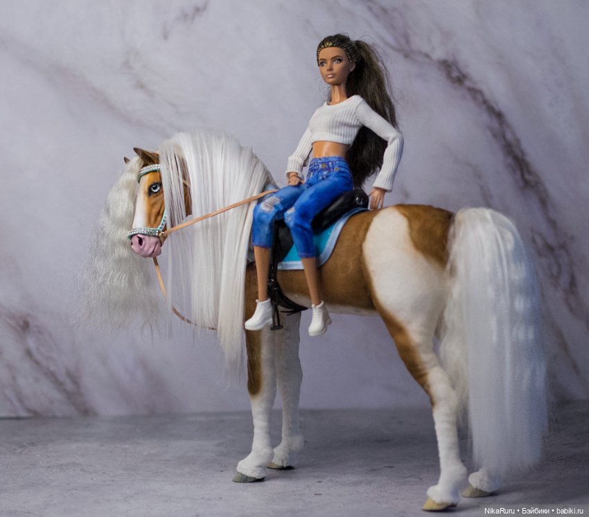 Лошадь Карамелька для Барби, подвижная в смешанной технике, конь формат 1/6 (фото 5)
