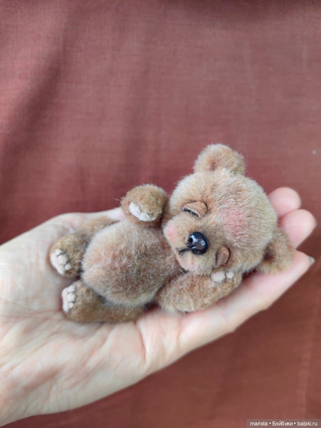 Весенний просыпающийся медвежонок (фото 2)