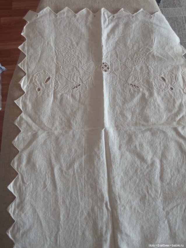 Очаровательная винтажная салфетка для кукольного интерьера и фотосессий (фото 2)