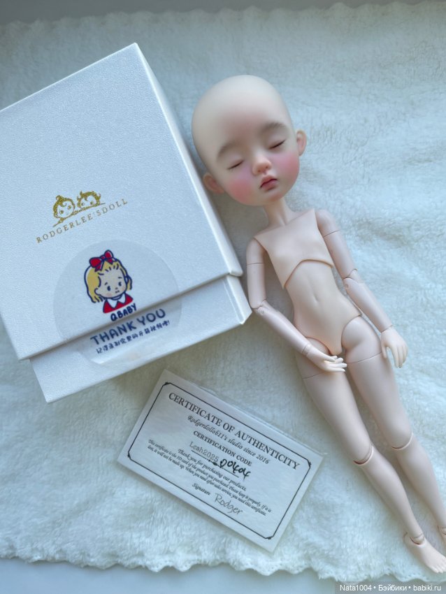 Продам сплюшку от Rodger Lee с авторским макияжем (фото 2)