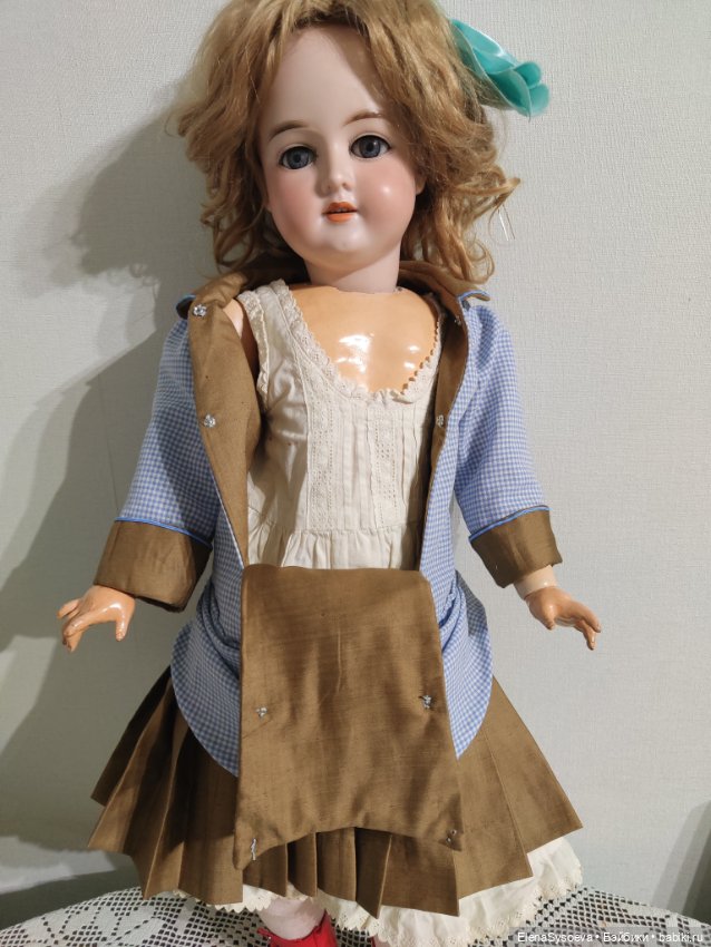 Платье для антикварной куклы (фото 6)