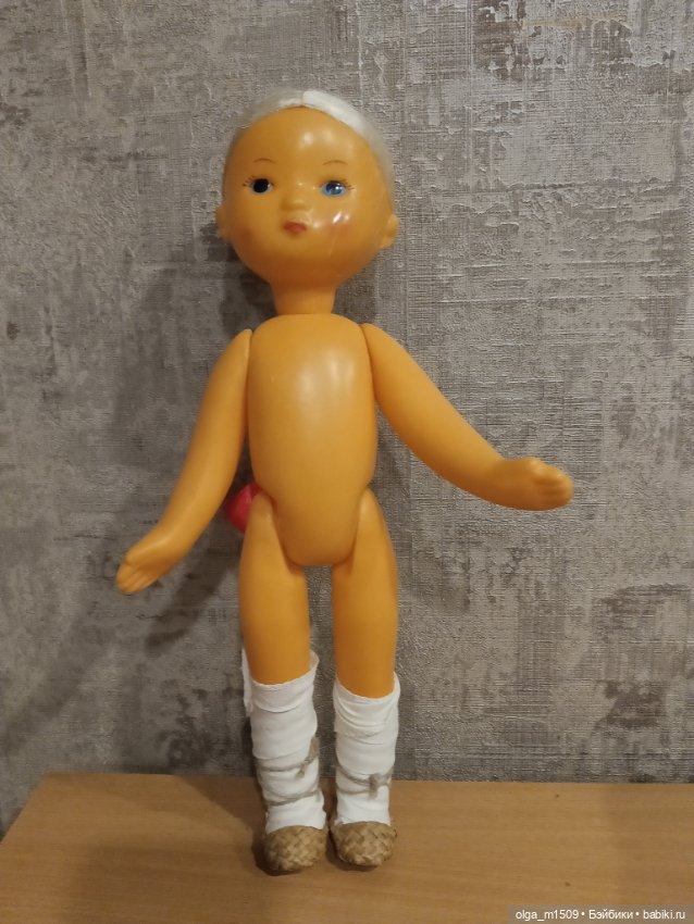 Редкие советские куклы в национальных костюмах (фото 2)