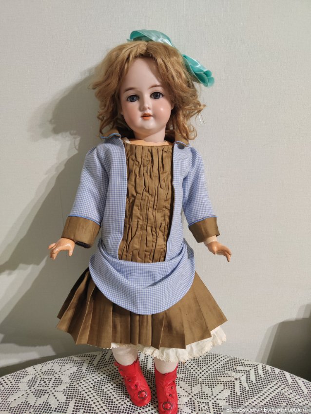 Платье для антикварной куклы (фото 7)