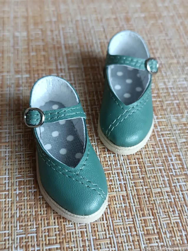 Туфельки для Руби Ред Ruby Red Fashion Friends