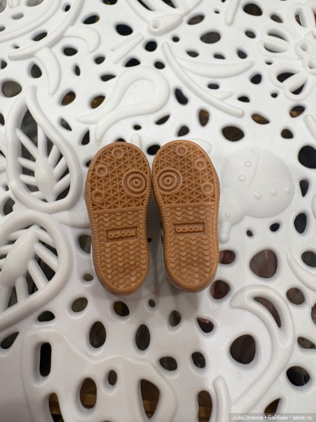 Кроссовки Adidas — Одежда (фото 4)