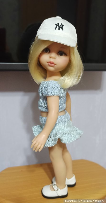 Кукла Клаудия от Paola Reina со стрижкой, наклонной головой (фото 8)