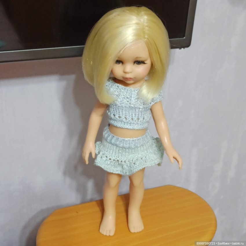 Кукла Клаудия от Paola Reina со стрижкой, наклонной головой (фото 5)