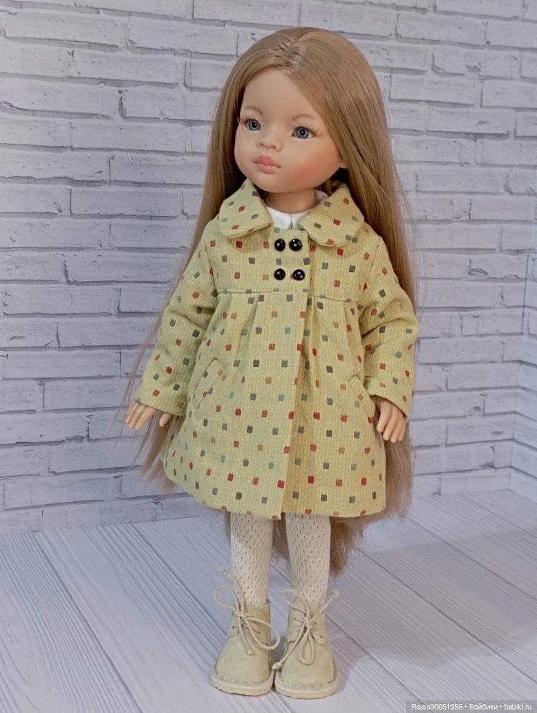 Пальто,платье , берет, чулочки , сумочка для кукол Паола Рейна 32-34 см (фото 6)