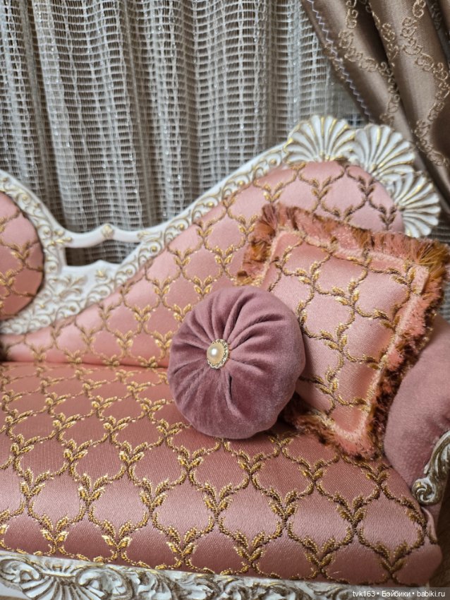 Диван-кушетка для кукол 1/6, 1/5...Мебель для кукол (фото 4)
