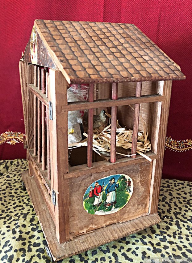 1900 г. Деревянная механическая антикварная игрушка «Курятник» Putz, Erzgebirge Германия (фото 4)