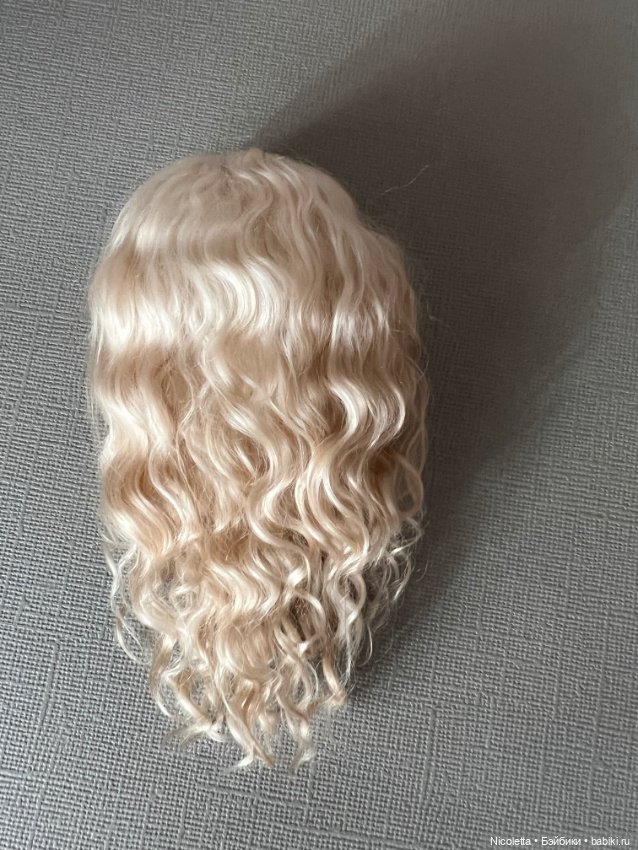 Парик для кукол Иден/Войд ростом 28 см