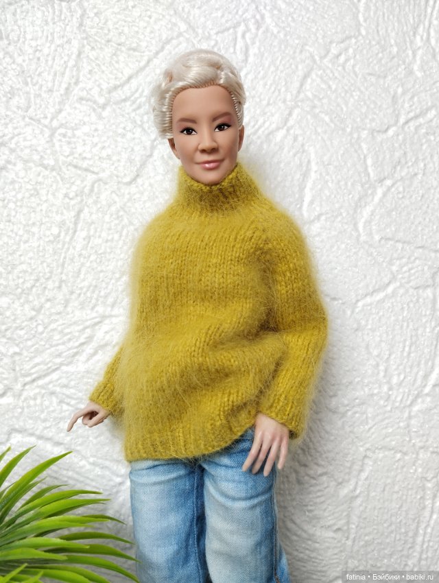 Нежнейший свитер оверсайз на кукол формата 1:6 (фото 3)
