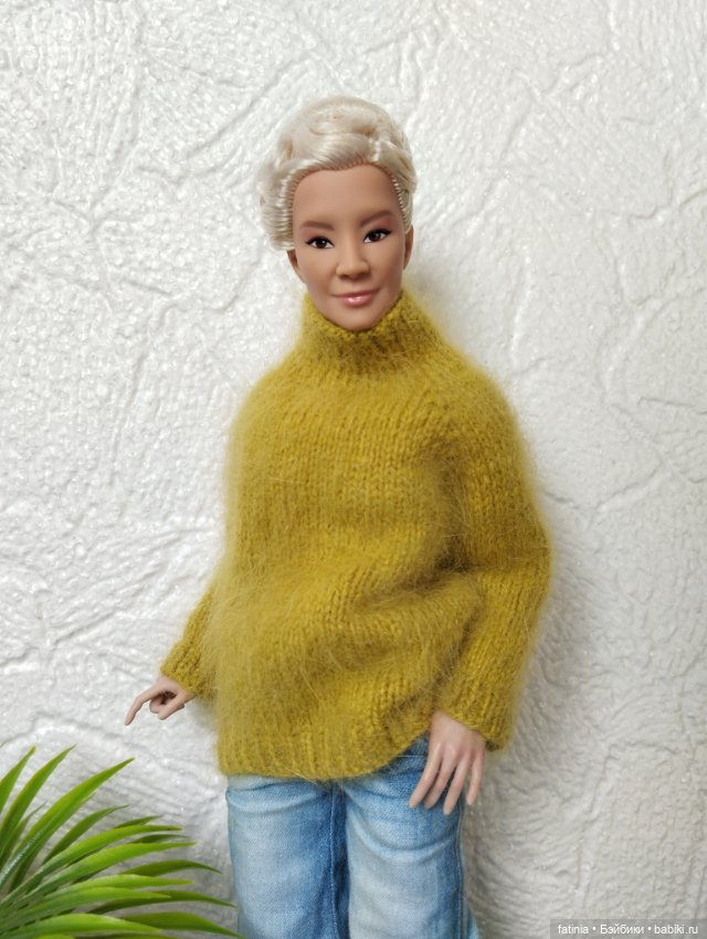 Нежнейший свитер оверсайз на кукол формата 1:6 (фото 2)
