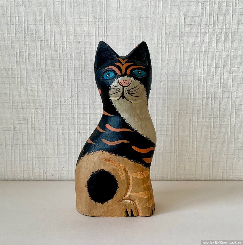 Кошка из дерева — Статуэтки